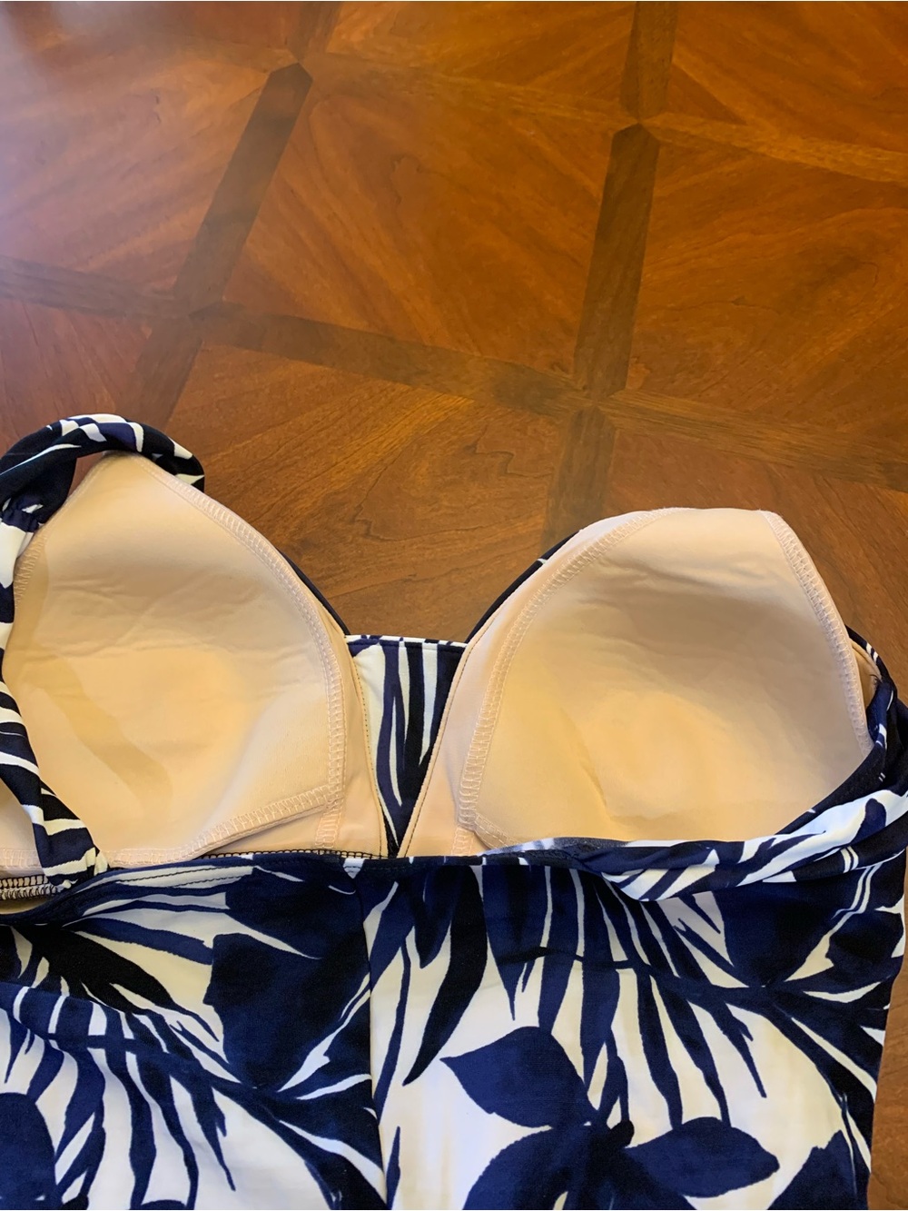 Lands’ End Navy & White Floral One-Piece Swimsuit. Size 16 - Picture 6 of 7